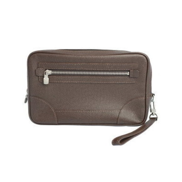 Louis Vuitton Taiga Pavel Shoulder Bag - Picture 1 of 8